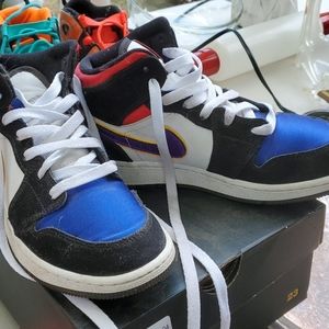 Nike Air Jordan 1 mid